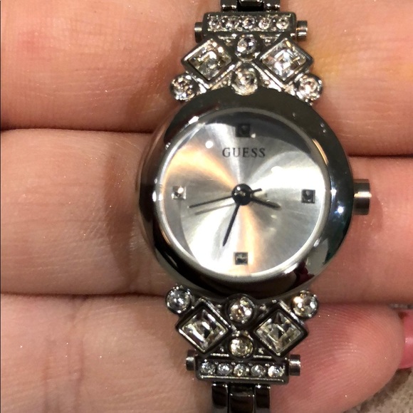 Guess Jewelry - Guess diamond watch/bracelet